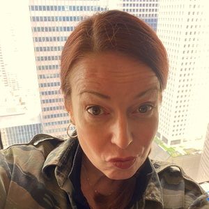 Meet your Posher, Christina